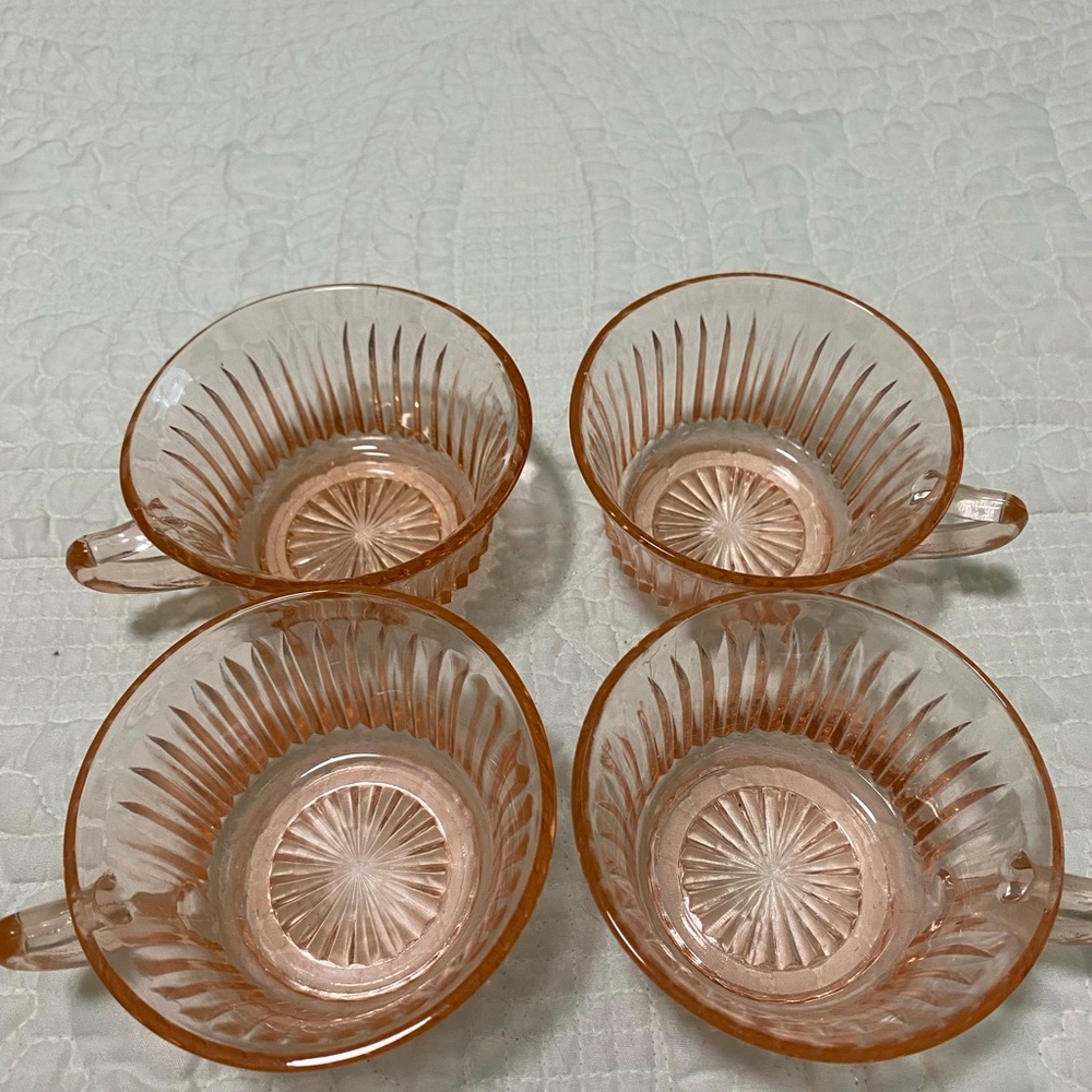 Elegant Pink Depression Glass Teacup Set of 4. 
Manufactured by Anchor Hocking. - Picture 2 of 8